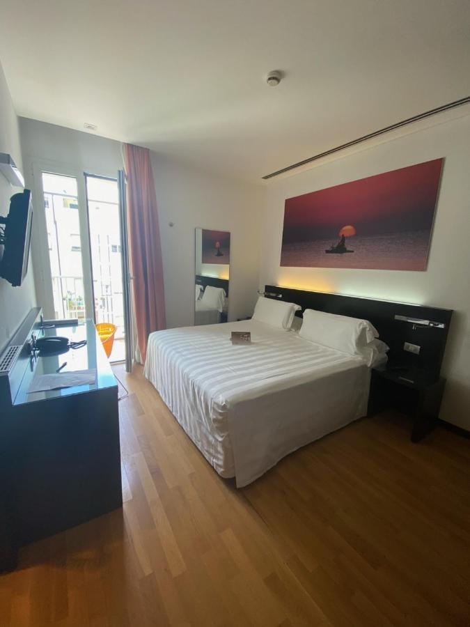 Card International Hotel Rimini Exterior foto