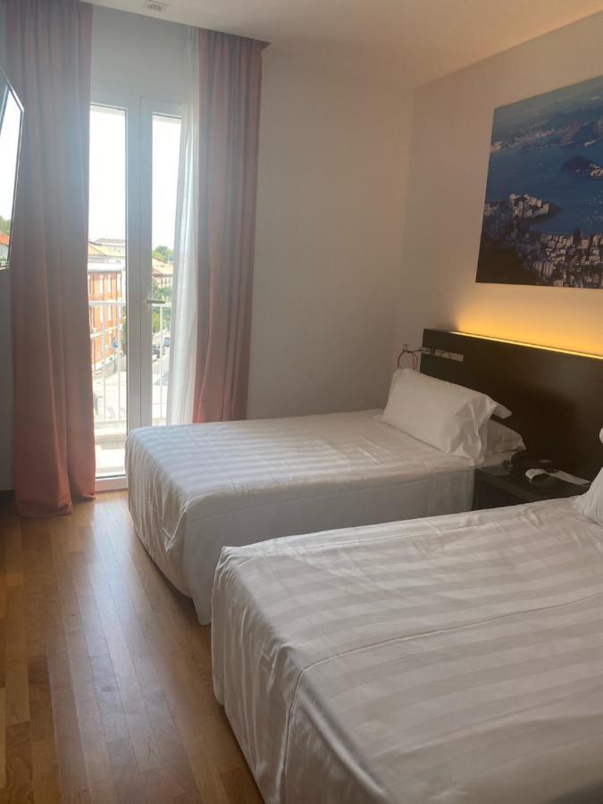 Card International Hotel Rimini Exterior foto