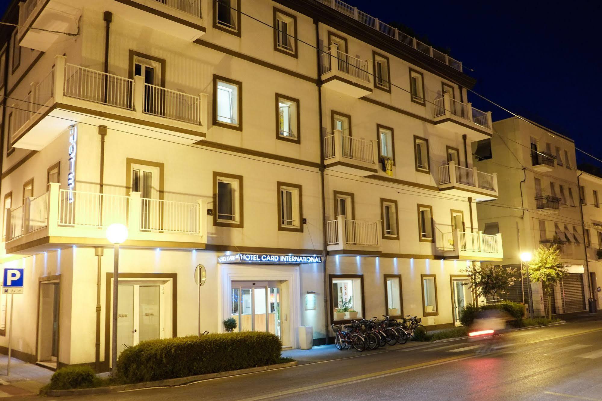 Card International Hotel Rimini Exterior foto
